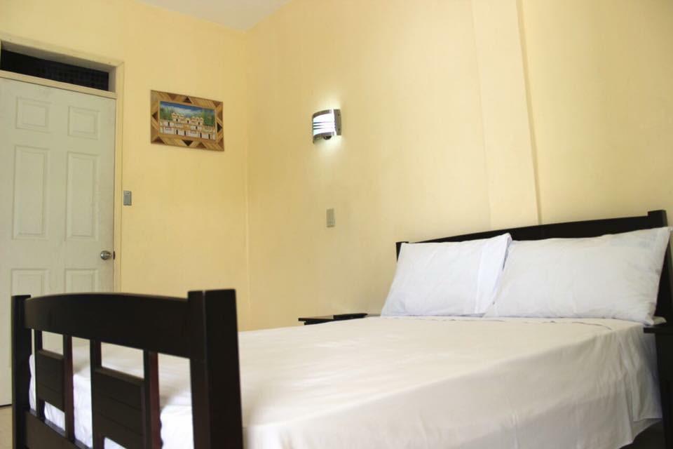 Auberge Pont-Gaudin Gonaives エクステリア 写真