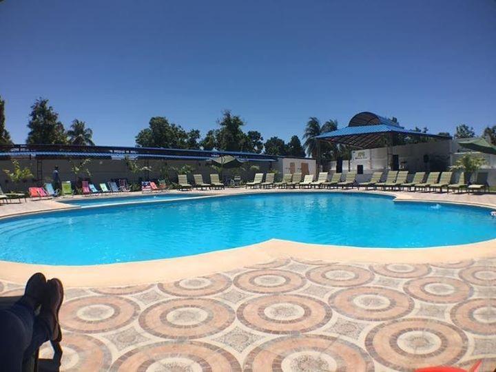 Auberge Pont-Gaudin Gonaives エクステリア 写真