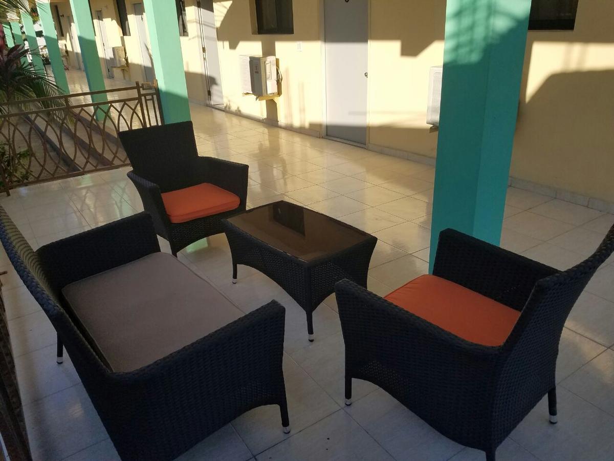 Auberge Pont-Gaudin Gonaives エクステリア 写真